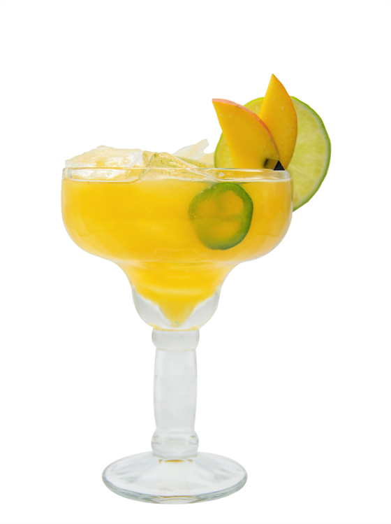 margarita de mango ahumado y jalapeño